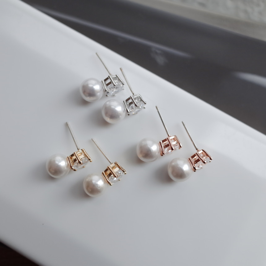 Simple Modern Mini Pearl Earrings Silver Earrings 