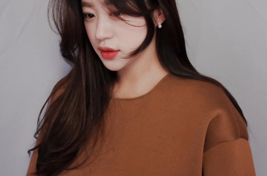 Simple Modern Mini Pearl Earrings Silver Earrings 