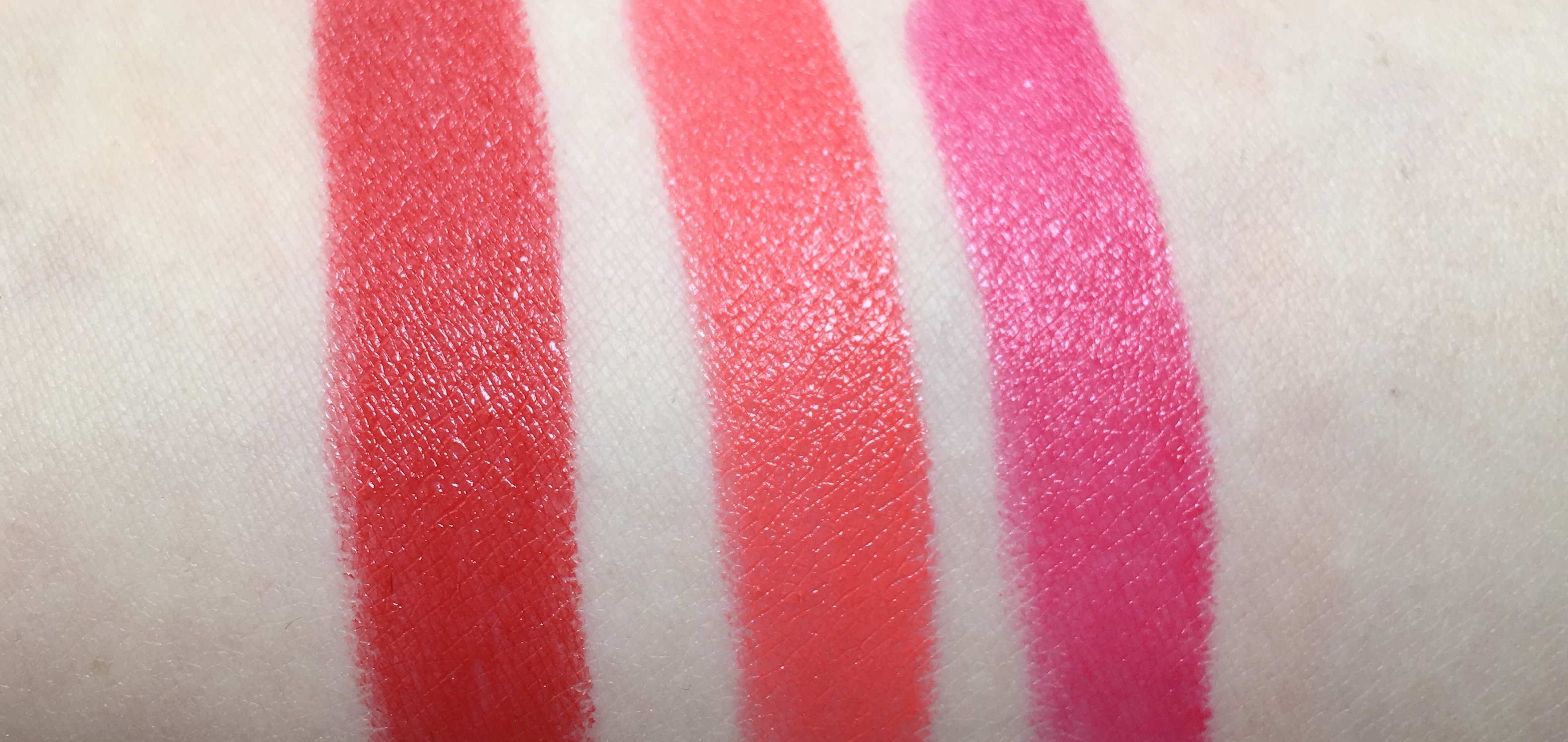DLA Moisture Wrapping Lipstick Lively Moist, Soft,