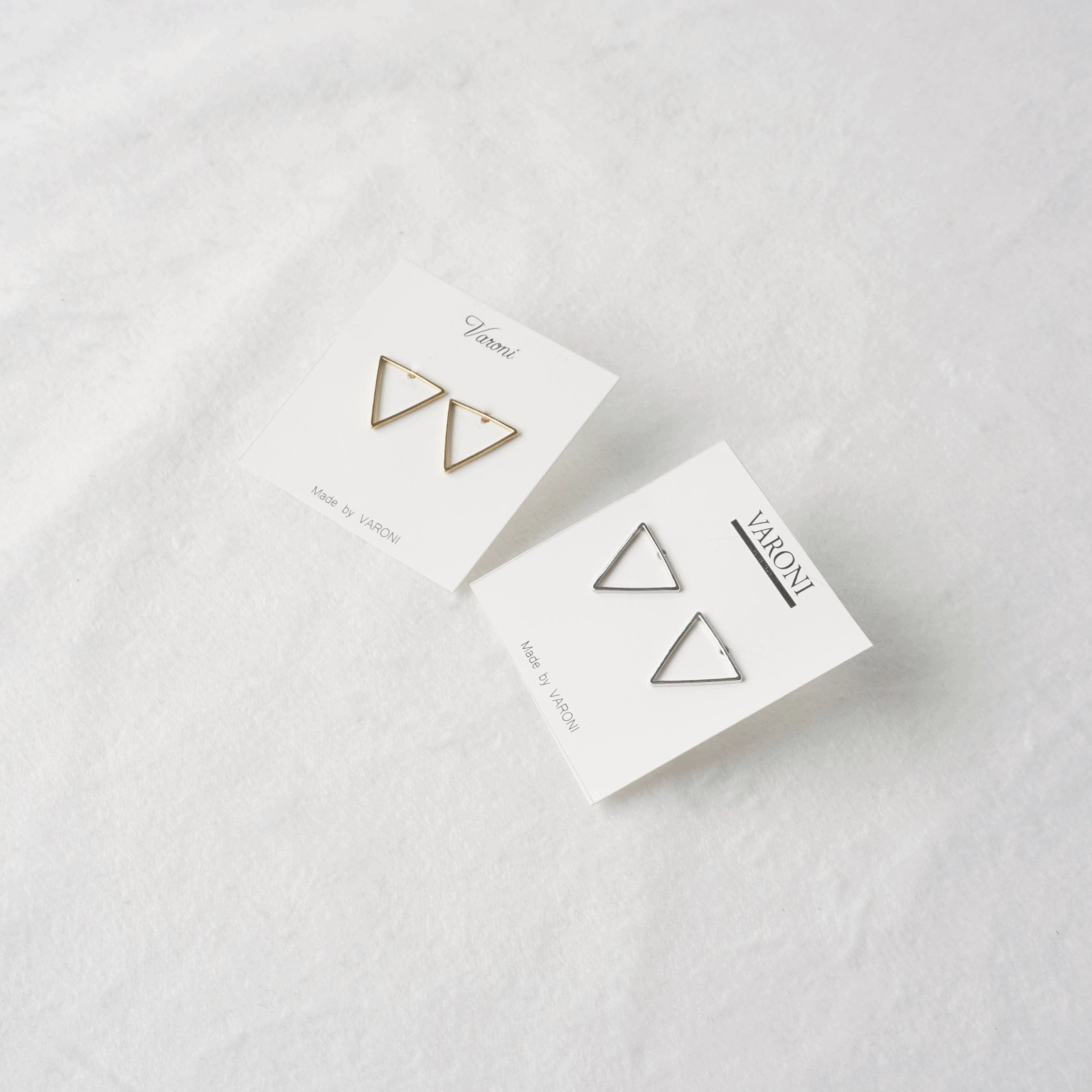 Simple earrings 10 species 3,000 yen Women's Da