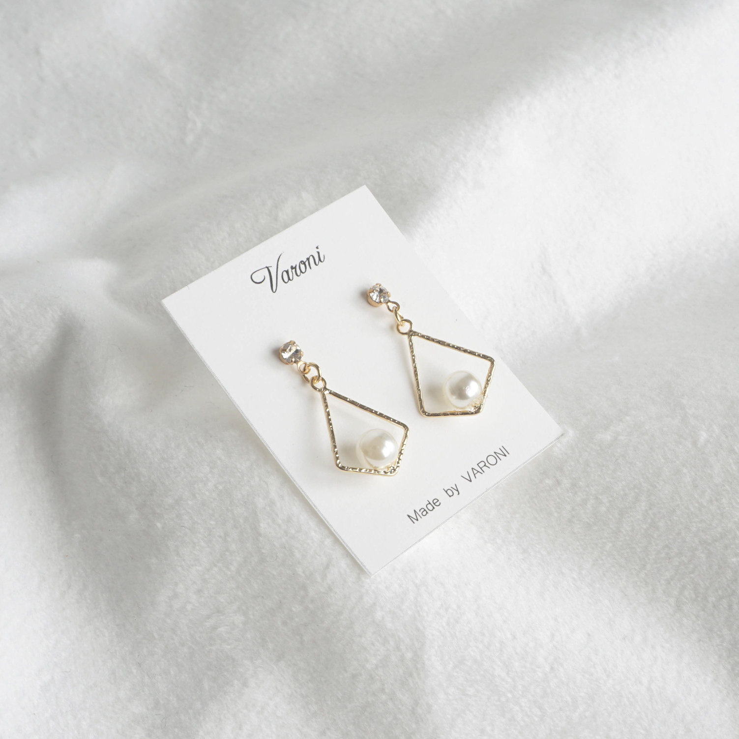 Simple earrings 10 species 5,000 won Women's gi