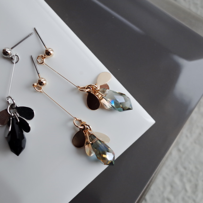 <b><p>Beneno Production Mourning NO.69 Billy Glass</p></b><b><p>ベネノ製作 無排 NO.69 ビリー グラス光沢 糸ドロップカンカンイヤリング スタイリッシュな</p></b><br /><br /><p align='center'>