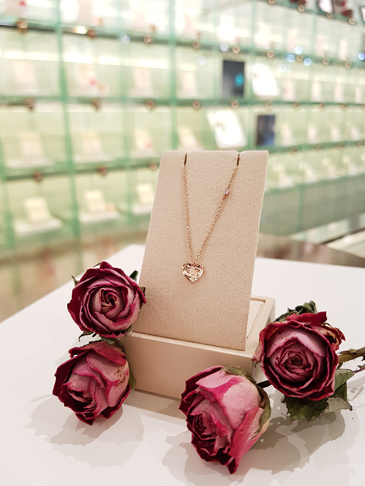 Lapel 14K Materia Heart Necklace Women's Daily 