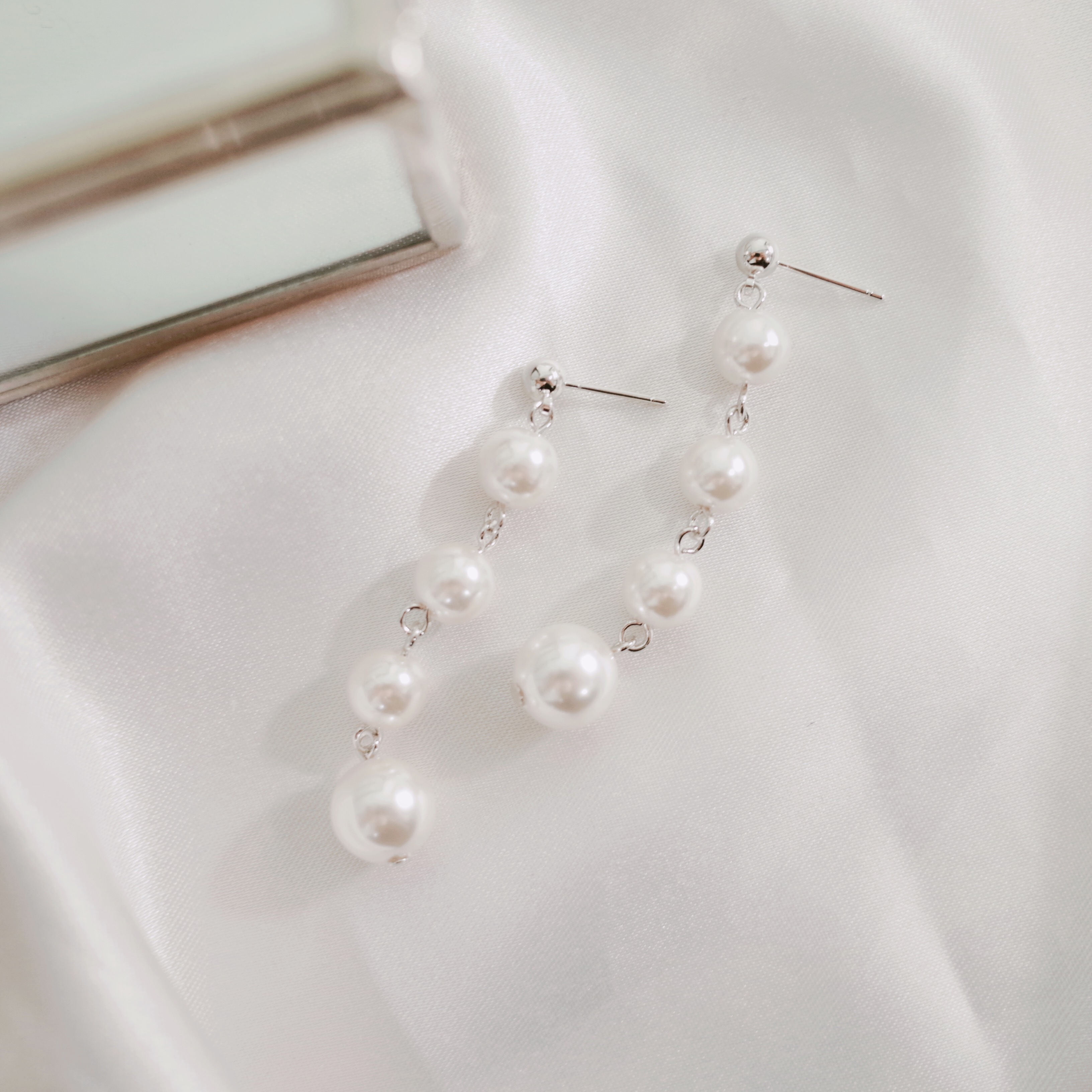 Specials Laurel Pearl Drop Earring 2color Earring 