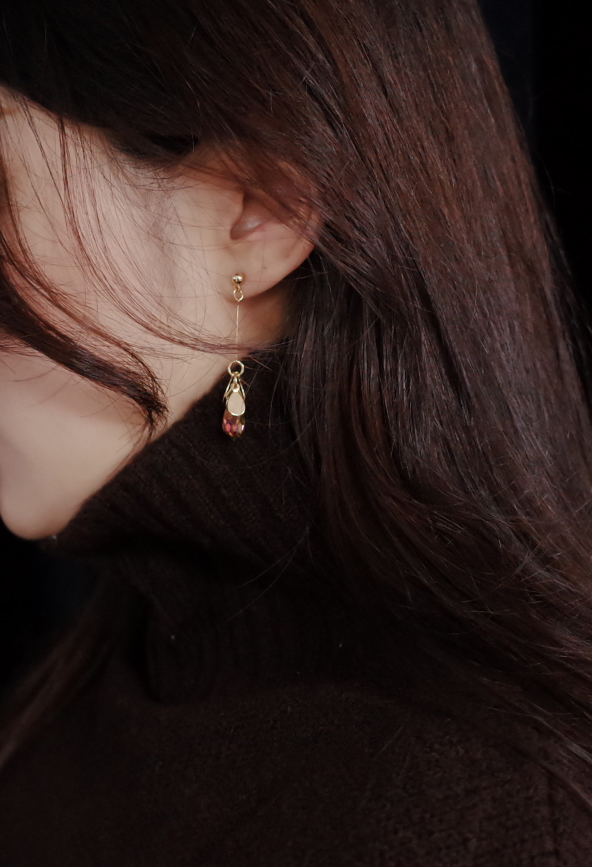 <b><p>Beneno Production Mourning NO.69 Billy Glass</p></b><b><p>ベネノ製作 無排 NO.69 ビリー グラス光沢 糸ドロップカンカンイヤリング スタイリッシュな</p></b><br /><br /><p align='center'>