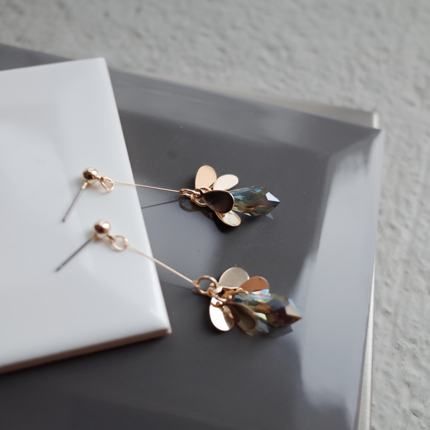 <b><p>Beneno Production Mourning NO.69 Billy Glass</p></b><b><p>ベネノ製作 無排 NO.69 ビリー グラス光沢 糸ドロップカンカンイヤリング スタイリッシュな</p></b><br /><br /><p align='center'>