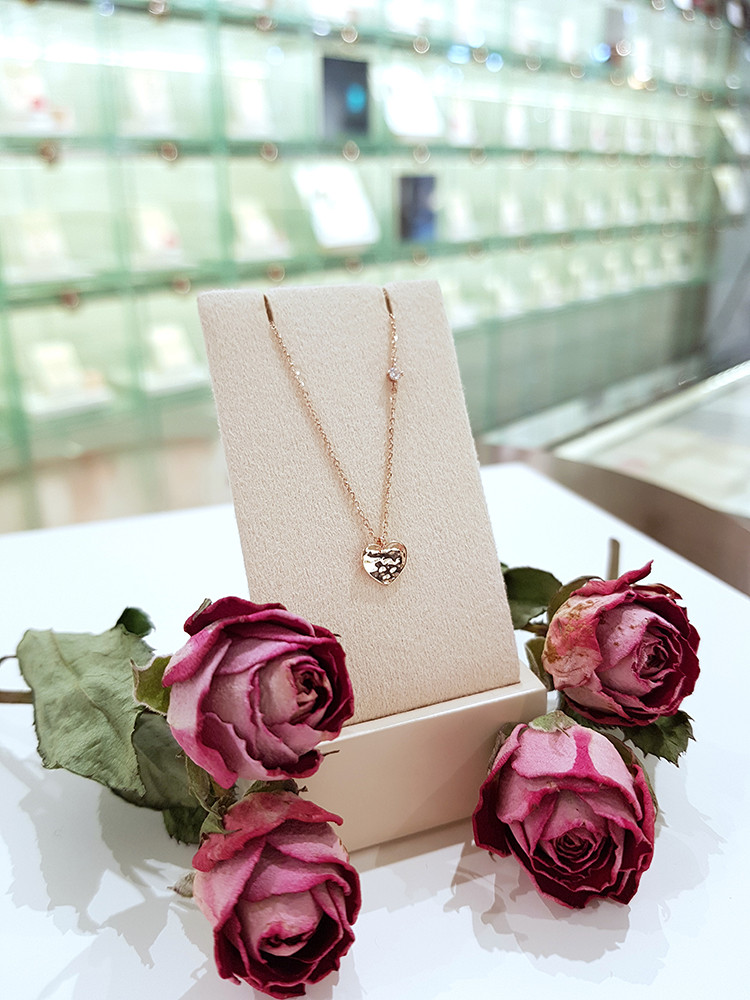 Lapel 14K Materia Heart Necklace Women's Daily 