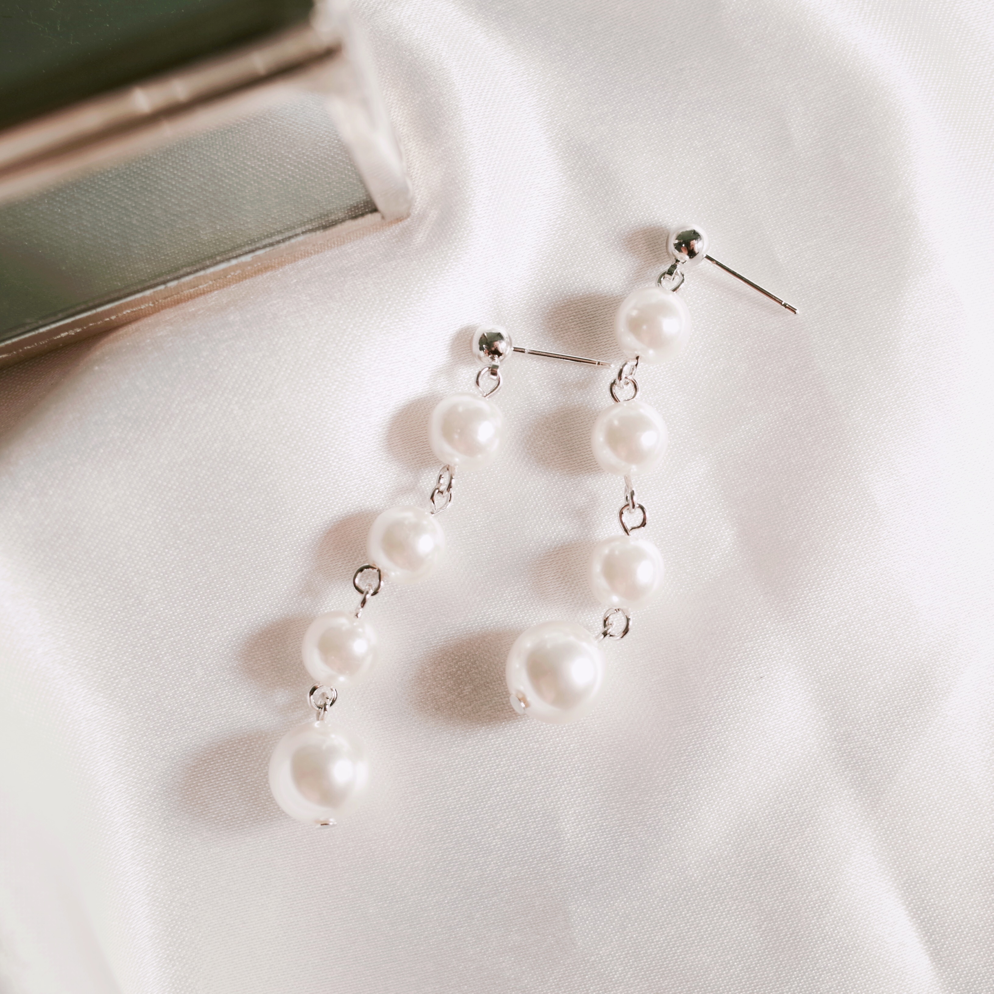 Specials Laurel Pearl Drop Earring 2color Earring 
