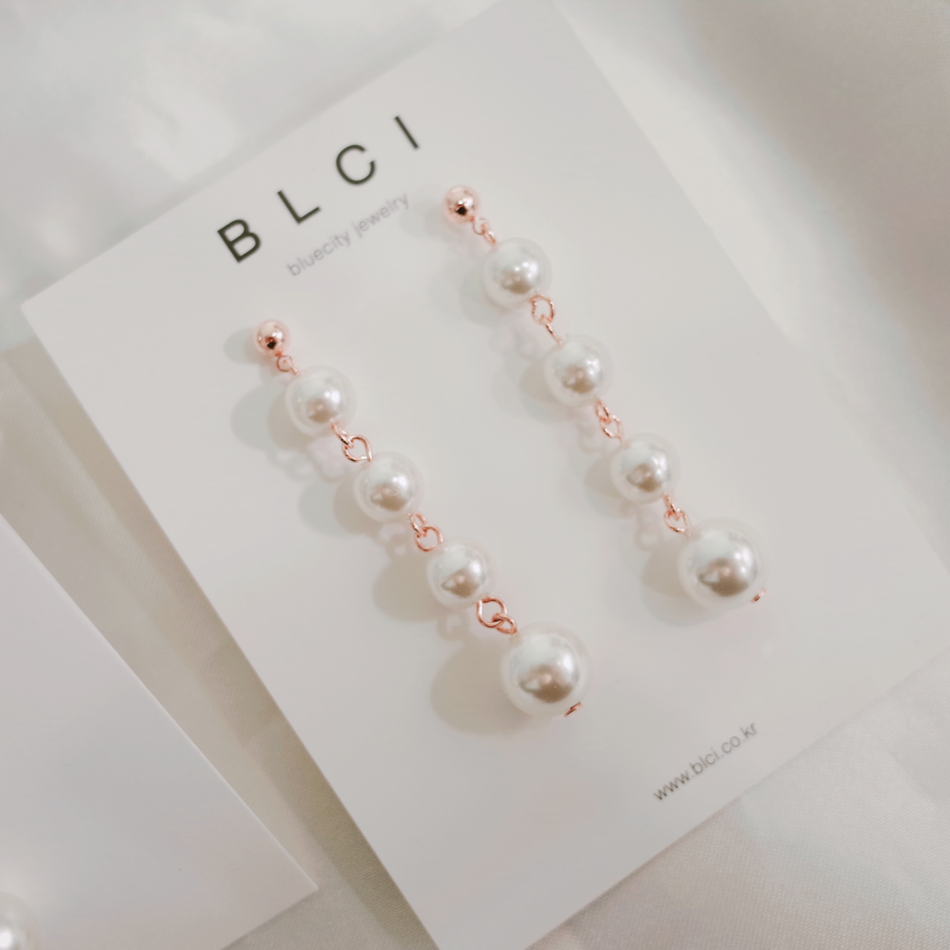 Specials Laurel Pearl Drop Earring 2color Earring 