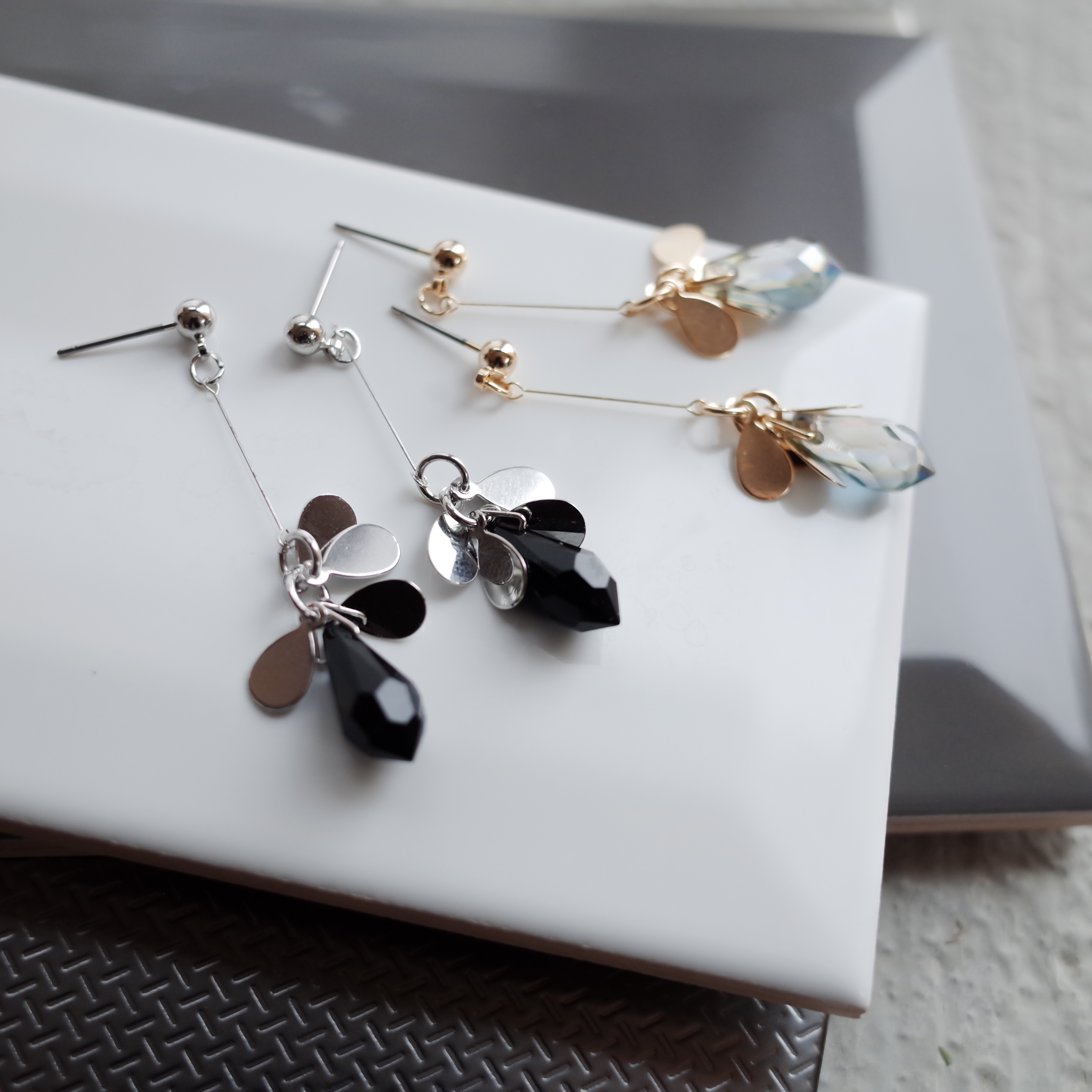 BENNO MANUFACTURING NO.69 Billy Glass Sparkling Dr