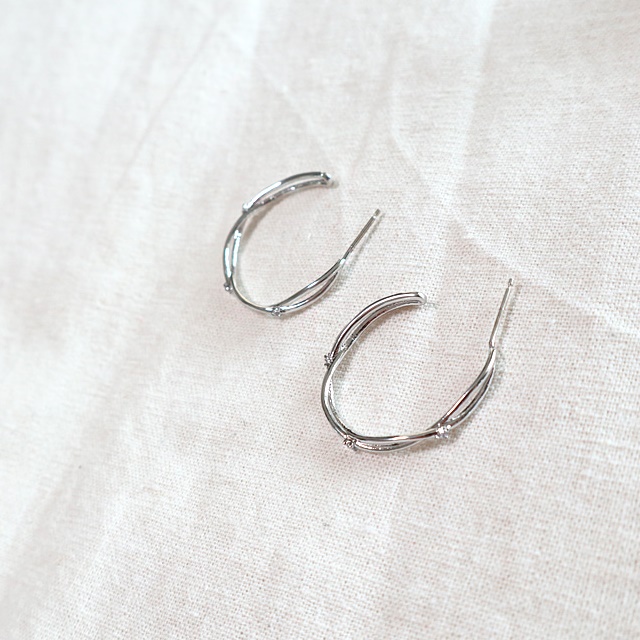 Cubic Ring Ring Twist Earrings Shin Se Kyung Suh J