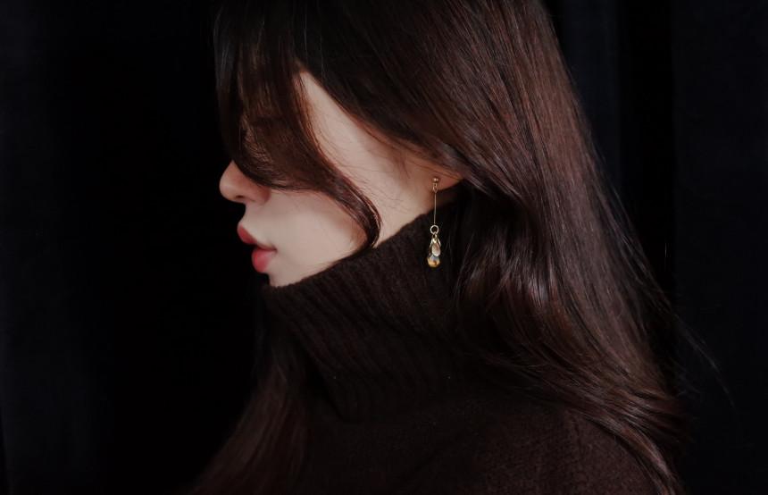 <b><p>Beneno Production Mourning NO.69 Billy Glass</p></b><b><p>ベネノ製作 無排 NO.69 ビリー グラス光沢 糸ドロップカンカンイヤリング スタイリッシュな</p></b><br /><br /><p align='center'>