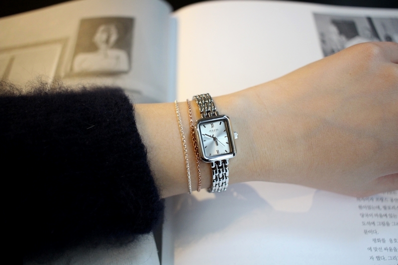 <b><p>square Classy tal feme watch Woman silver</p></b><b><p>正方形 クラス時 メタル 女性 腕時計 シルバー ファッション ギフト デイリー</p></b><br /><br /><p align='center'>