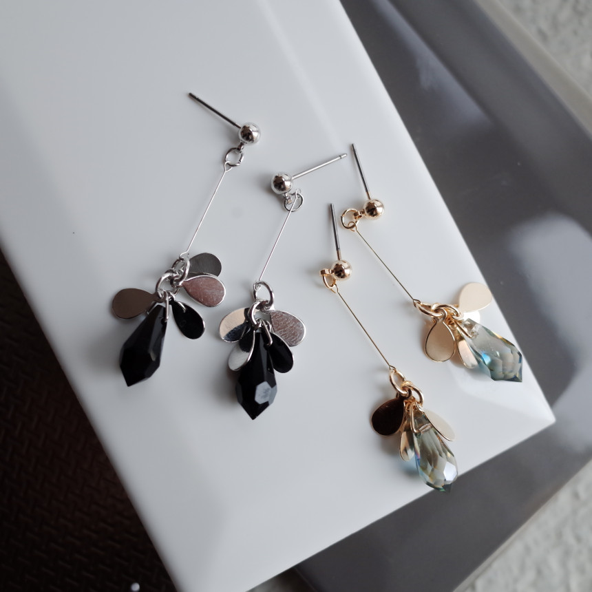 <b><p>Beneno Production Mourning NO.69 Billy Glass</p></b><b><p>ベネノ製作 無排 NO.69 ビリー グラス光沢 糸ドロップカンカンイヤリング スタイリッシュな</p></b><br /><br /><p align='center'>