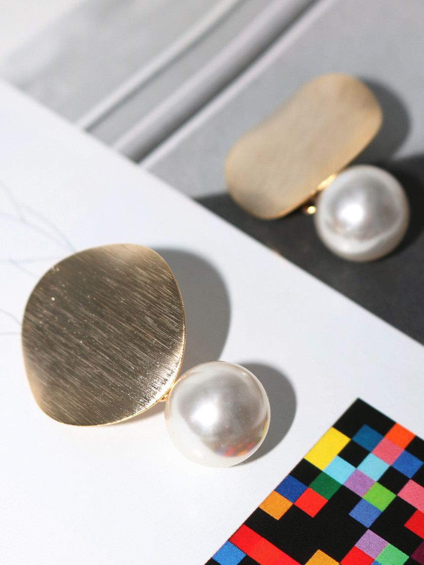 Metal Pearl Drop Bold Earrings Jay Cave Shopping M