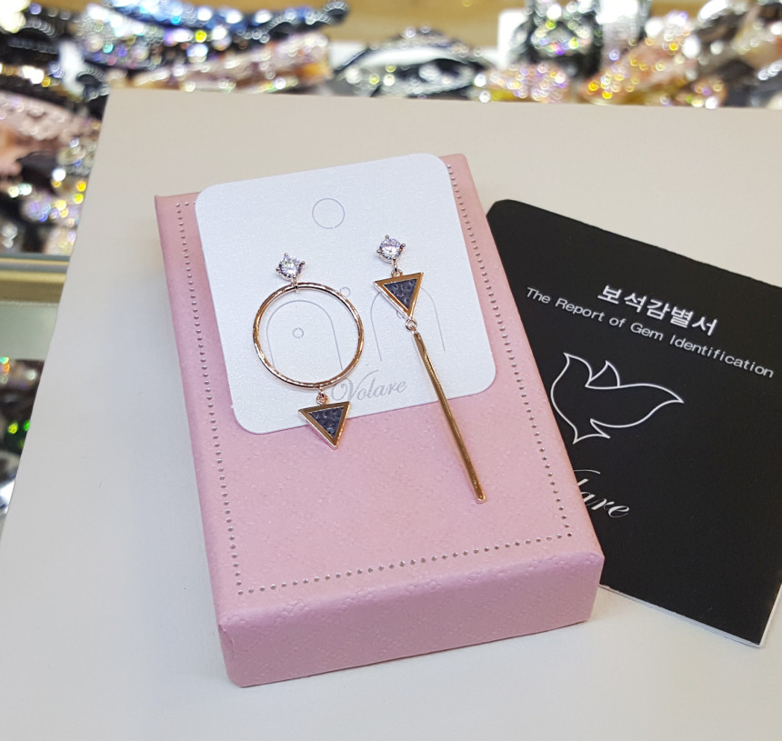 Bolla Lynne's earrings SPE323 Simple attractive