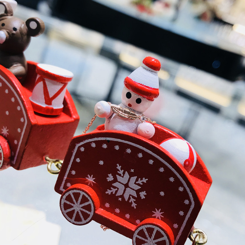 Lloyd Charming Feather Necklace LNT17111T Feminine