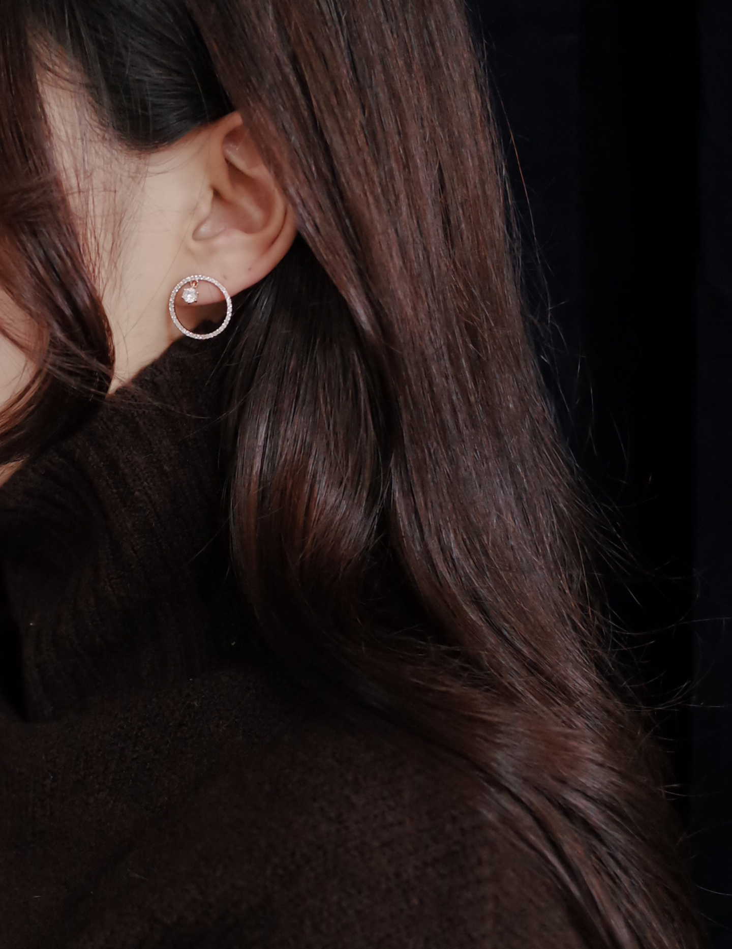 Middle Duck Cubic Modern Dense Round Silver Earrin