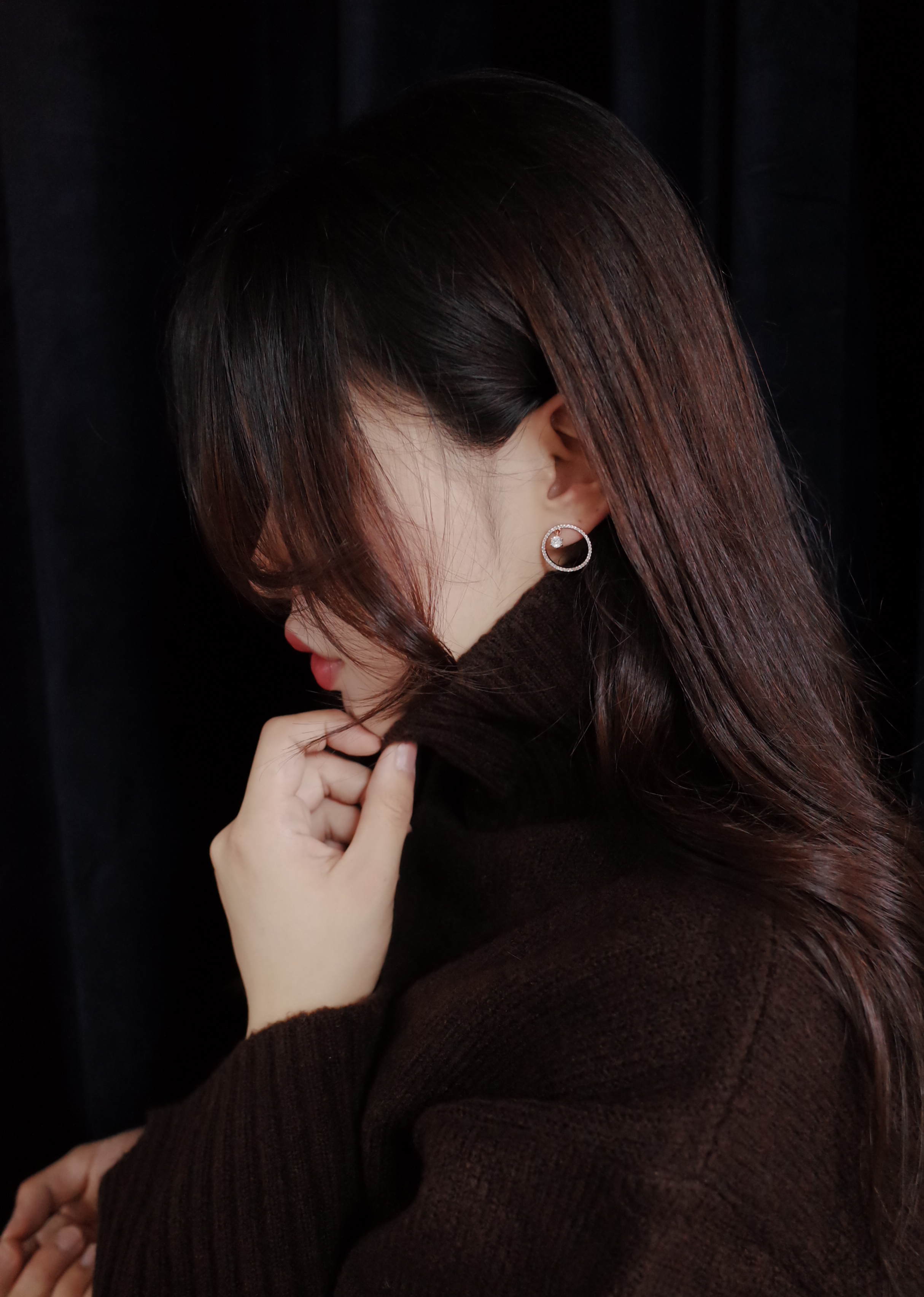 Middle Duck Cubic Modern Dense Round Silver Earrin