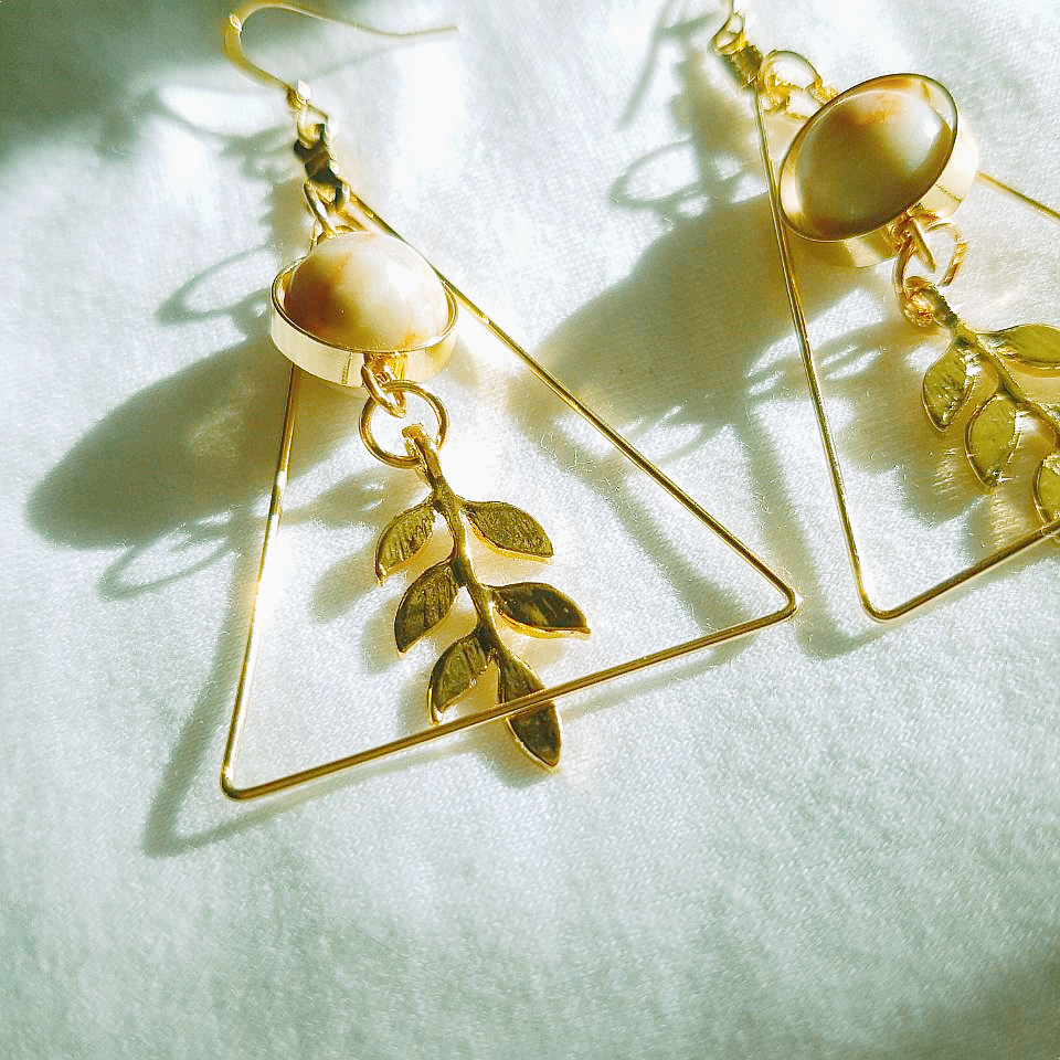 Self-made Retro Gemstone Leaves Earrings Gemstones