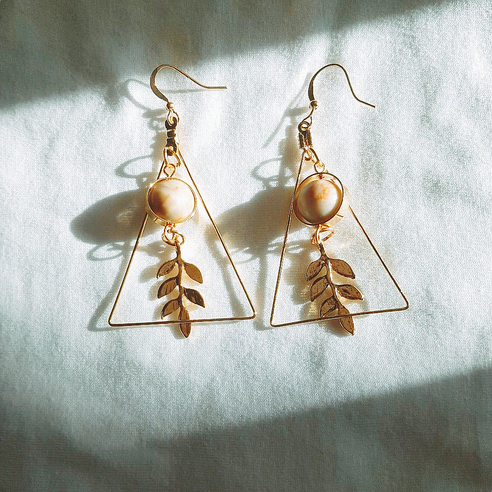 Self-made Retro Gemstone Leaves Earrings Gemstones