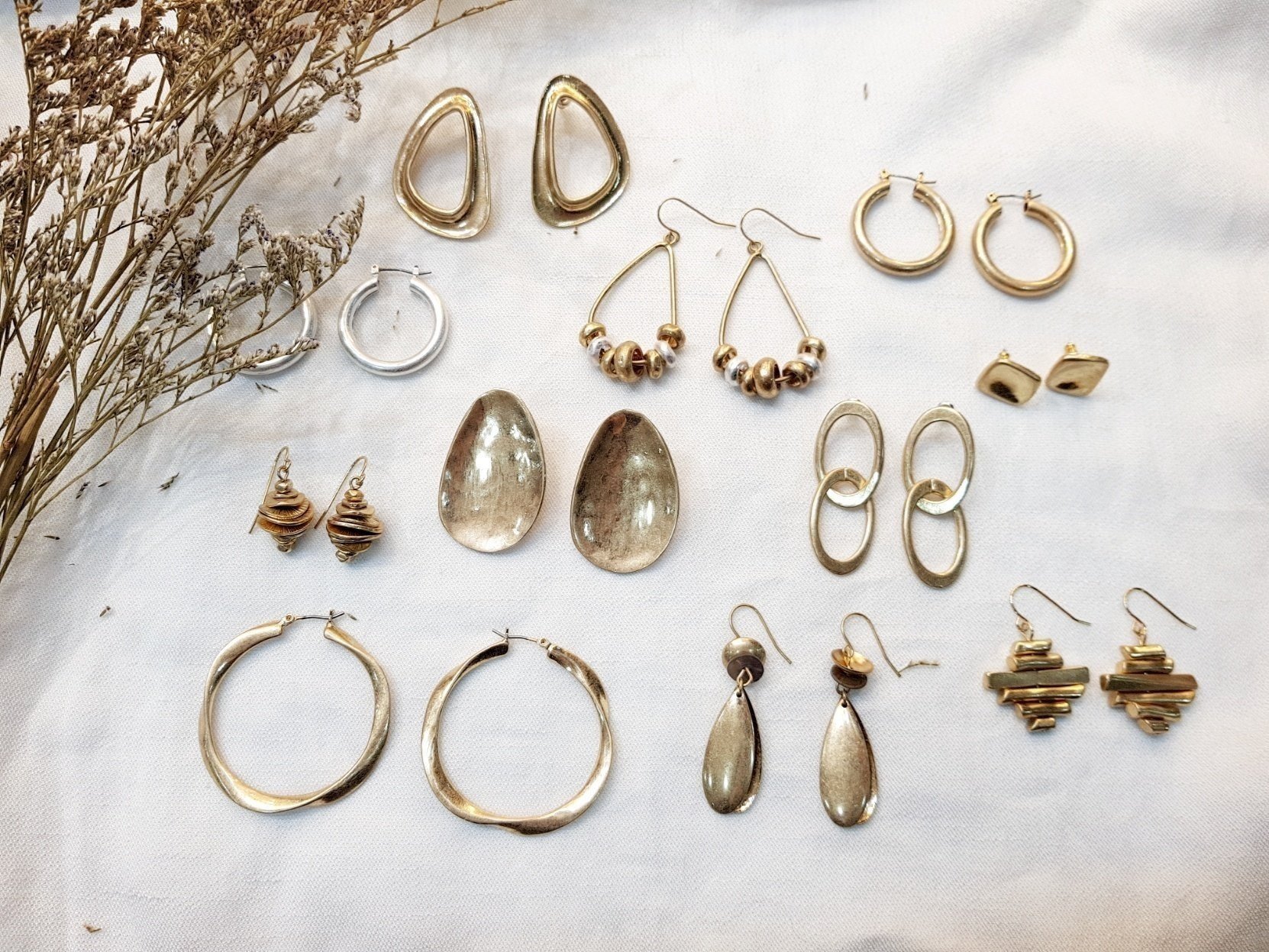 Gold Ring Earrings Fashion Jewelry Gentleman Class