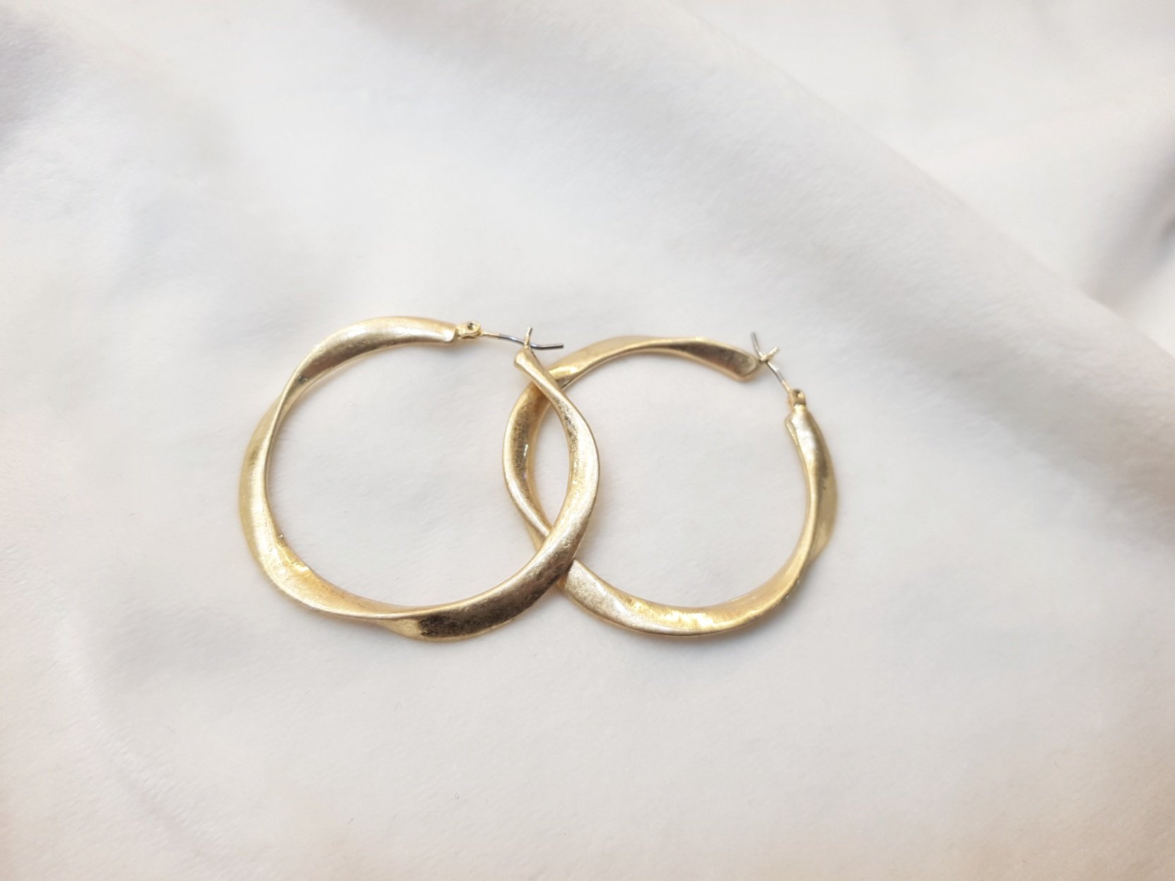 Gold Ring Earrings Fashion Jewelry Gentleman Class