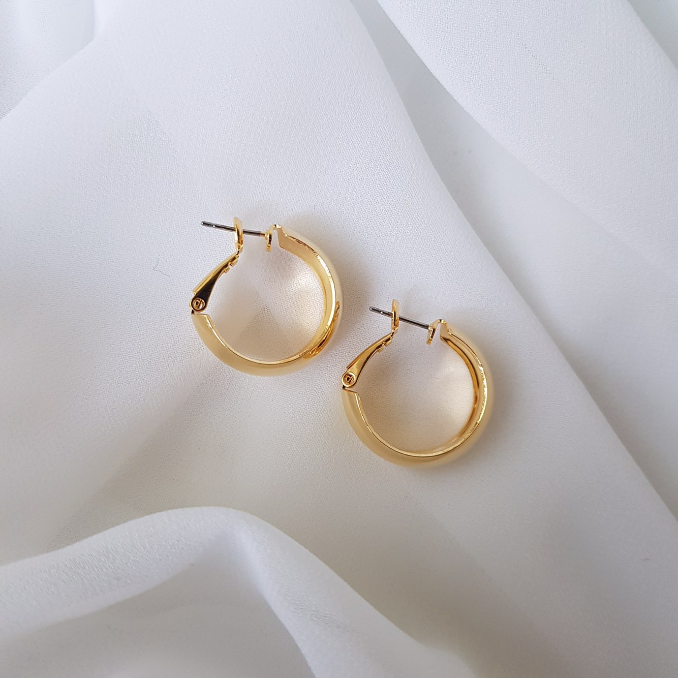 Simple Gold Daily Modern Earrings Charming Sique D