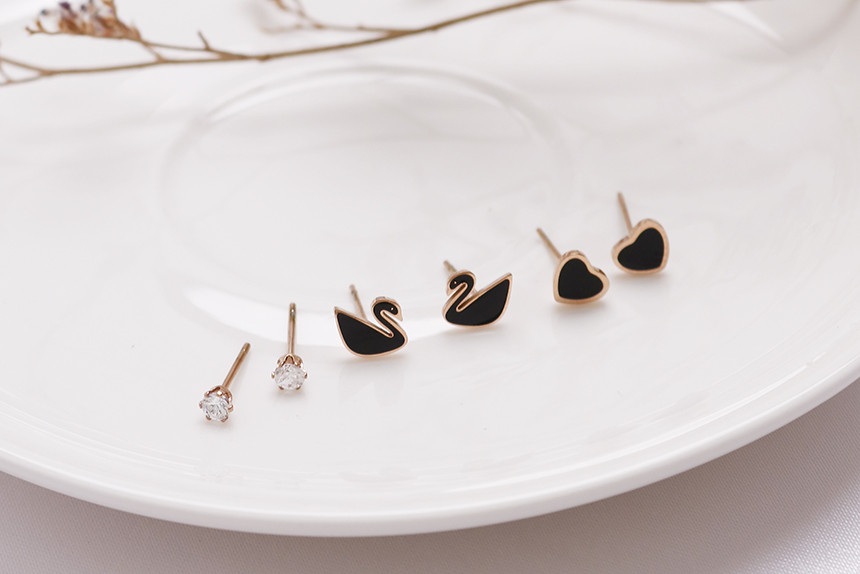 Black color Swan Heart 6 piece Surge Steel Earring