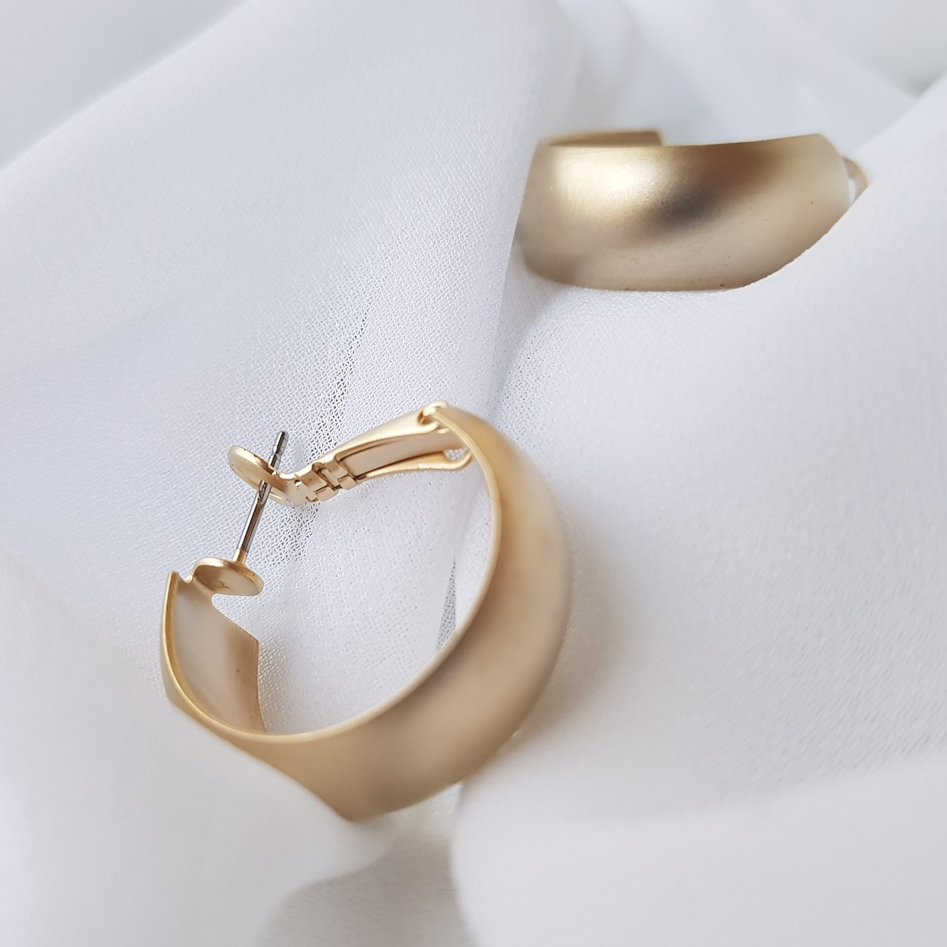 Simple Gold Daily Modern Earrings Charming Sique D