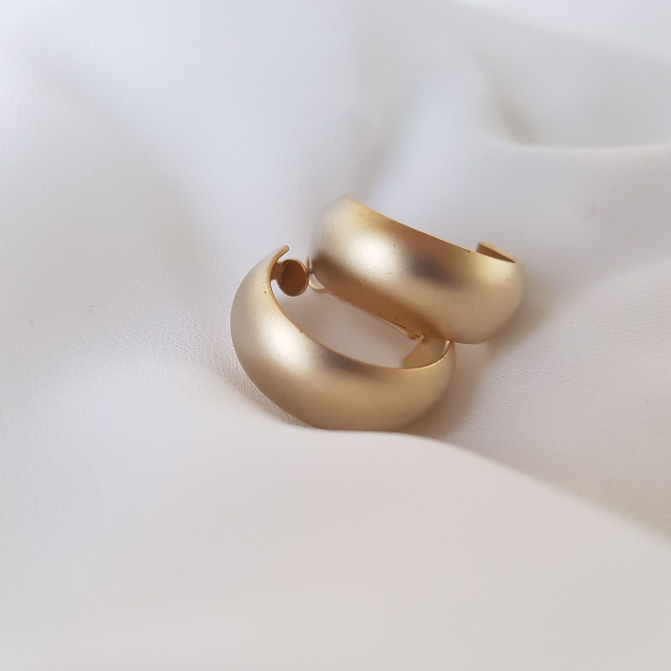 Simple Gold Daily Modern Earrings Charming Sique D