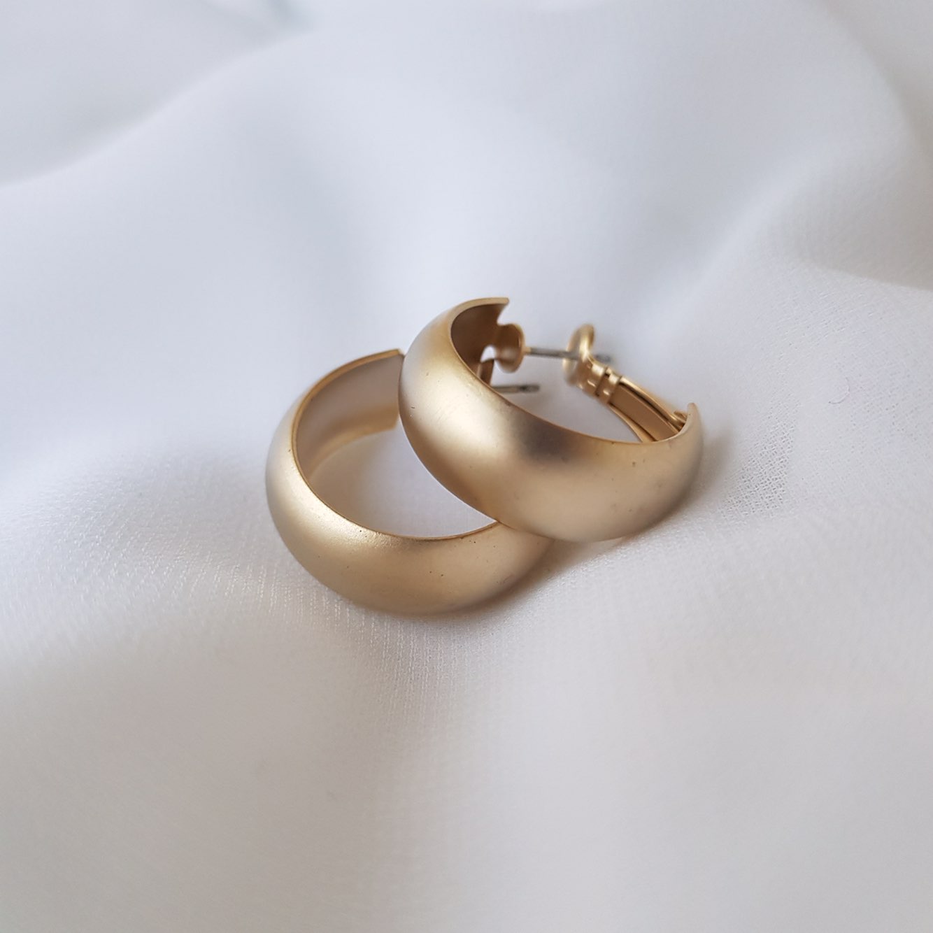 Simple Gold Daily Modern Earrings Charming Sique D
