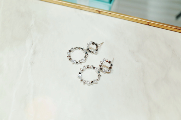 2 Suite Fiesta Earrings