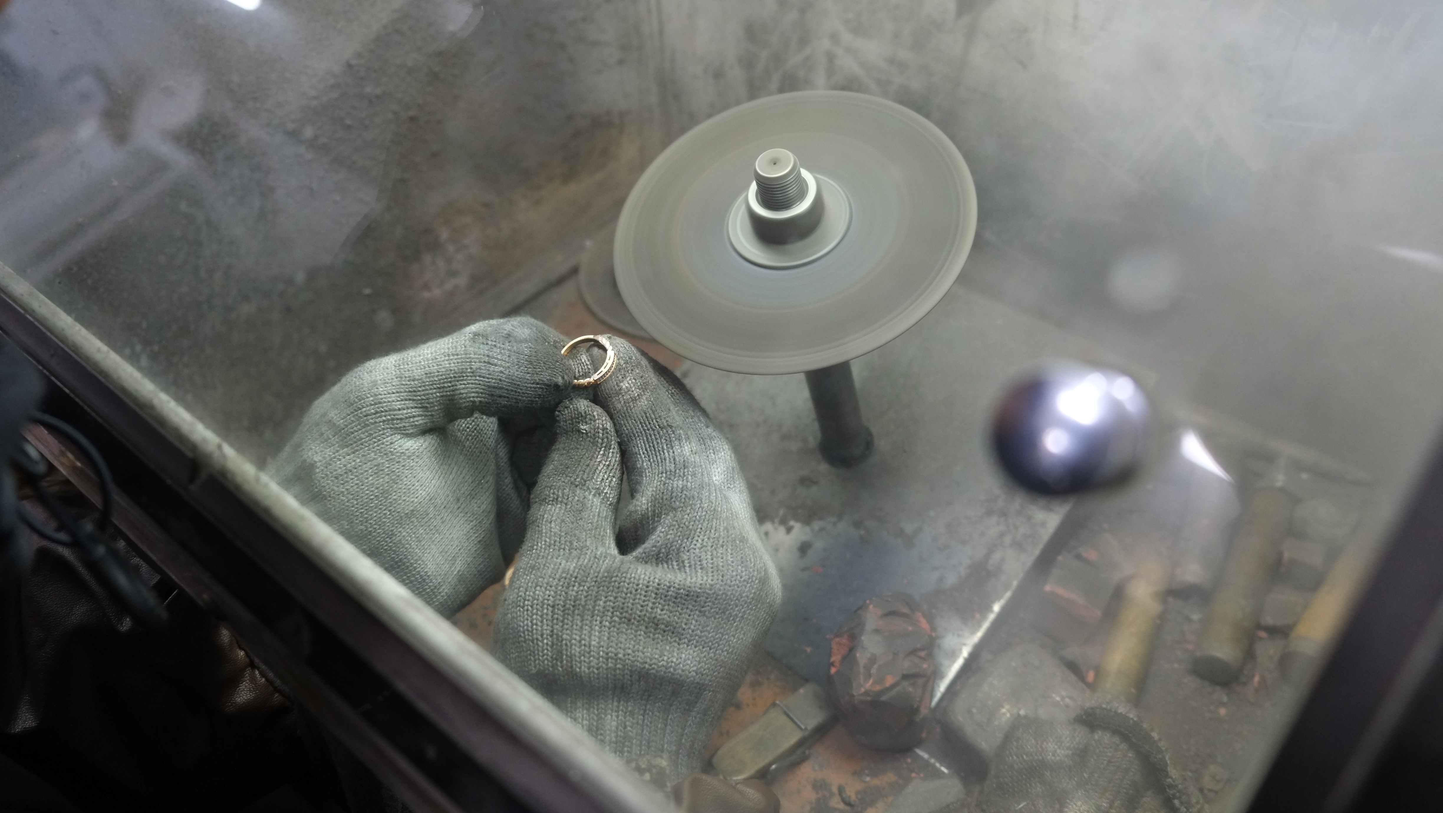 Circle Necklace Pink Gold Petit Design 14k Chain 1