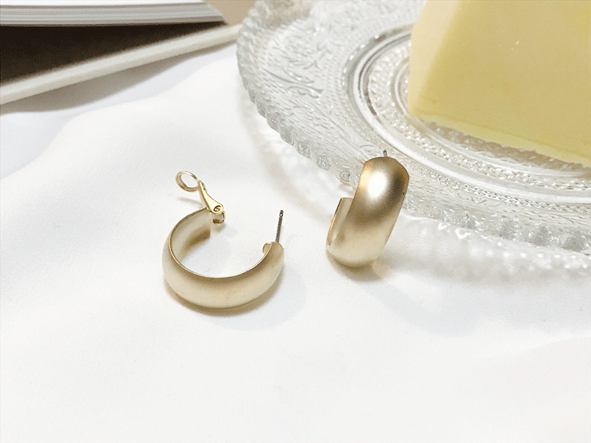 Modern basic matte ring earrings Women's 20s Fe