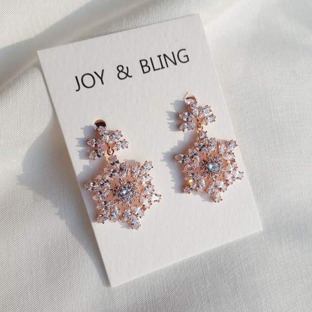 Snowball Cubic Earring Silver 20 drops Drop Crysta