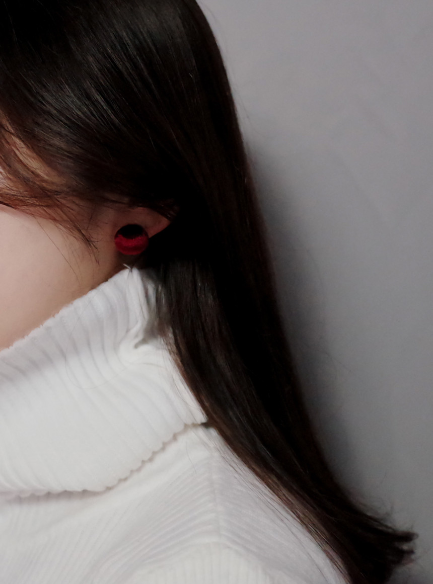 Dongle dongle soft velvet earrings Stylish unique 