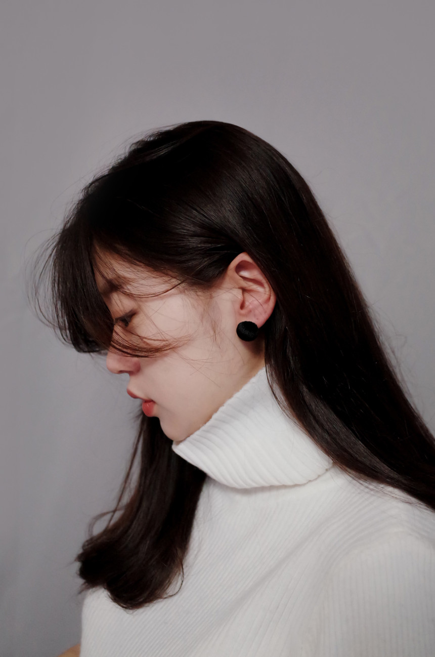 Dongle dongle soft velvet earrings Stylish unique 