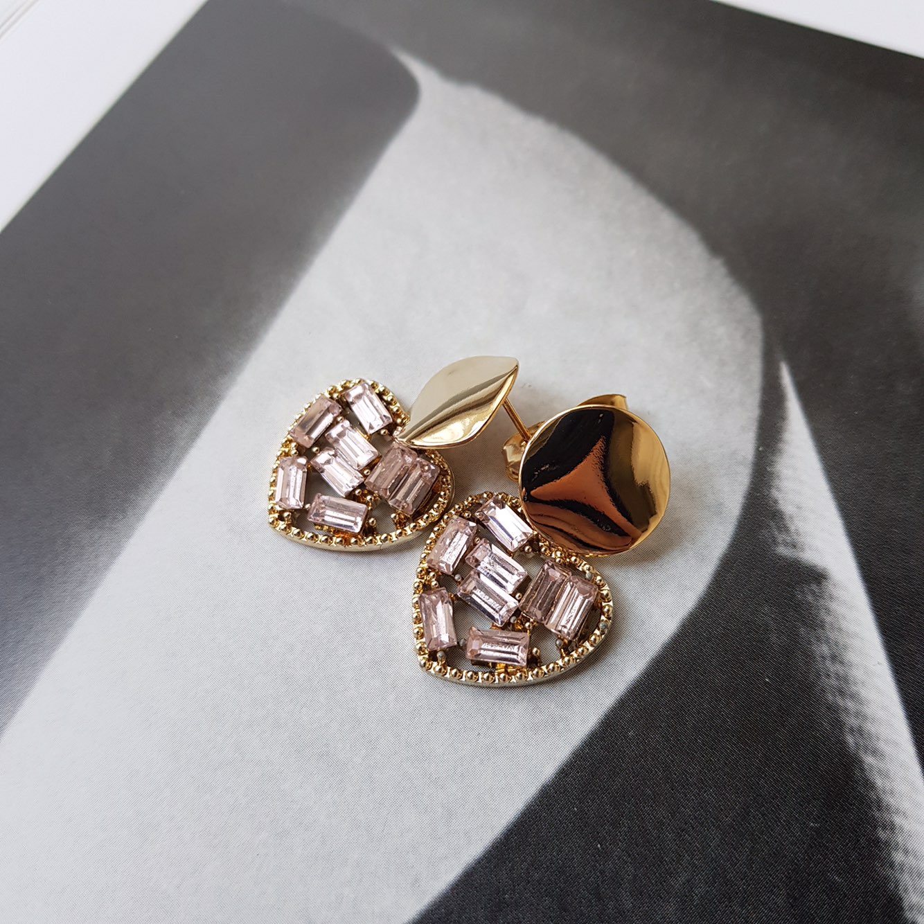 Loveholic Swallow Drop Earrings 3color Retro Mood 