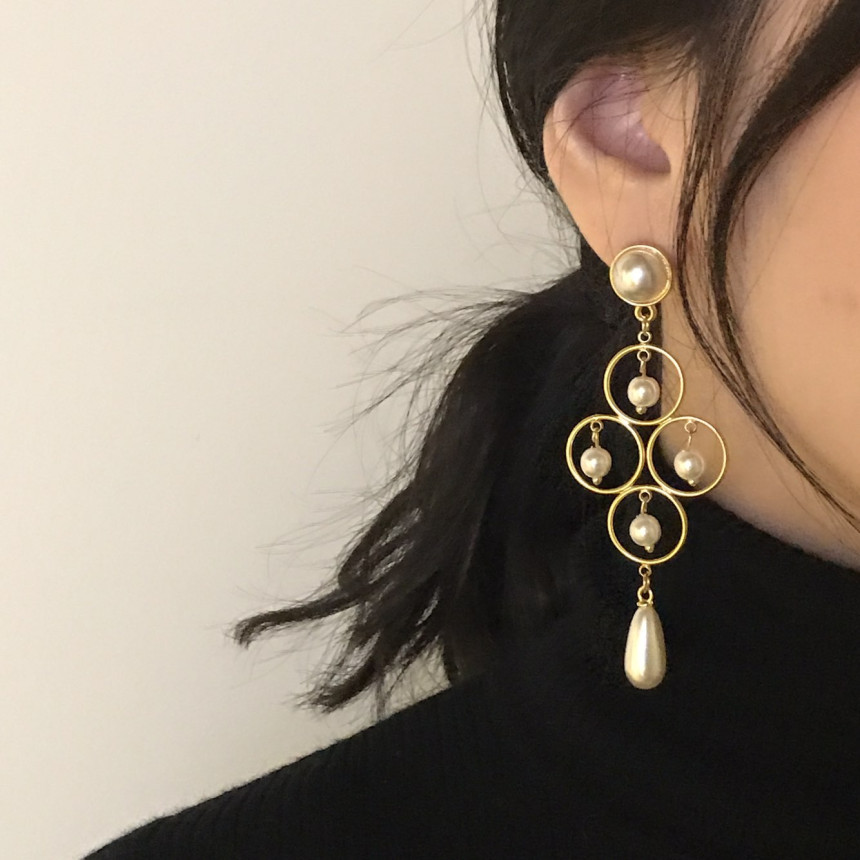 Queen Pearl Drop Earrings Classic Look Glam Sexy M