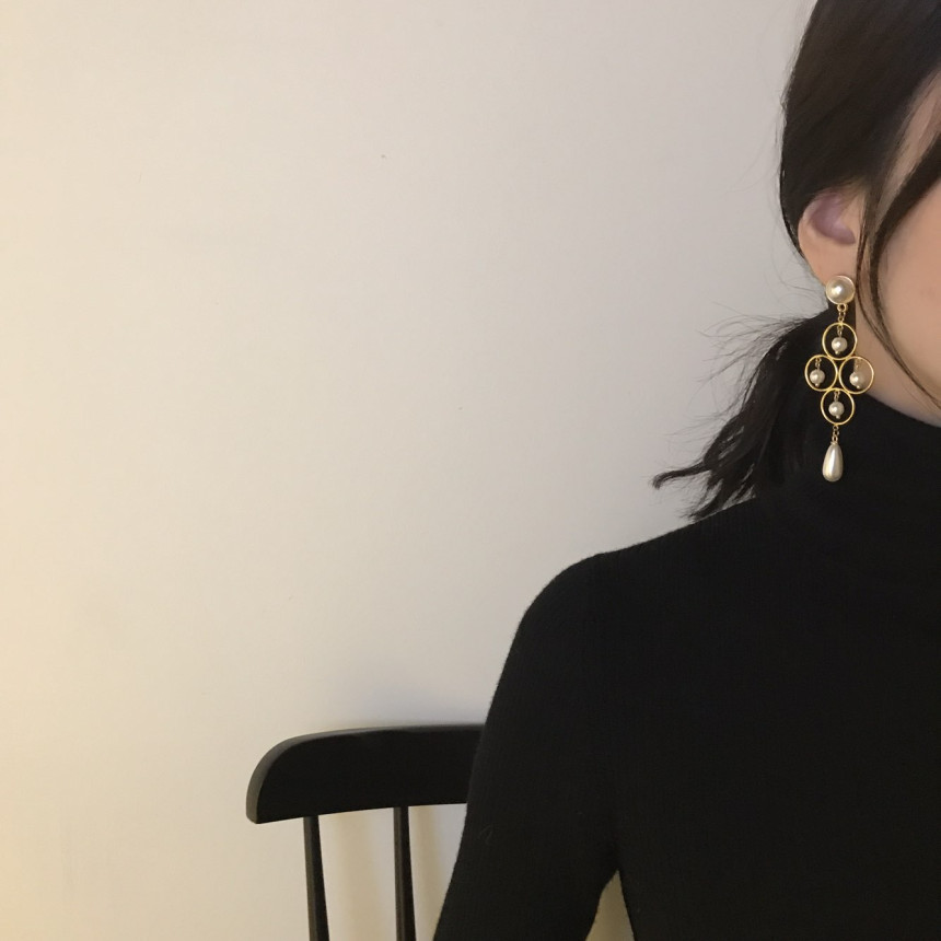 Queen Pearl Drop Earrings Classic Look Glam Sexy M