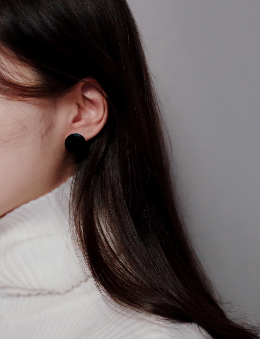 Dongle dongle soft velvet earrings Stylish unique 