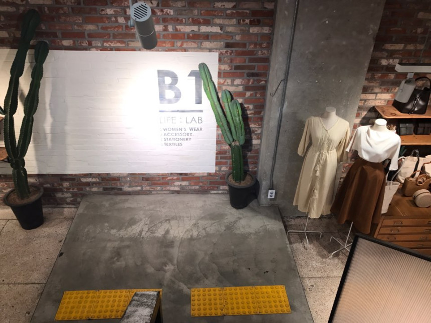 Dos Pearl Circle Earring Date Look Women's Earr