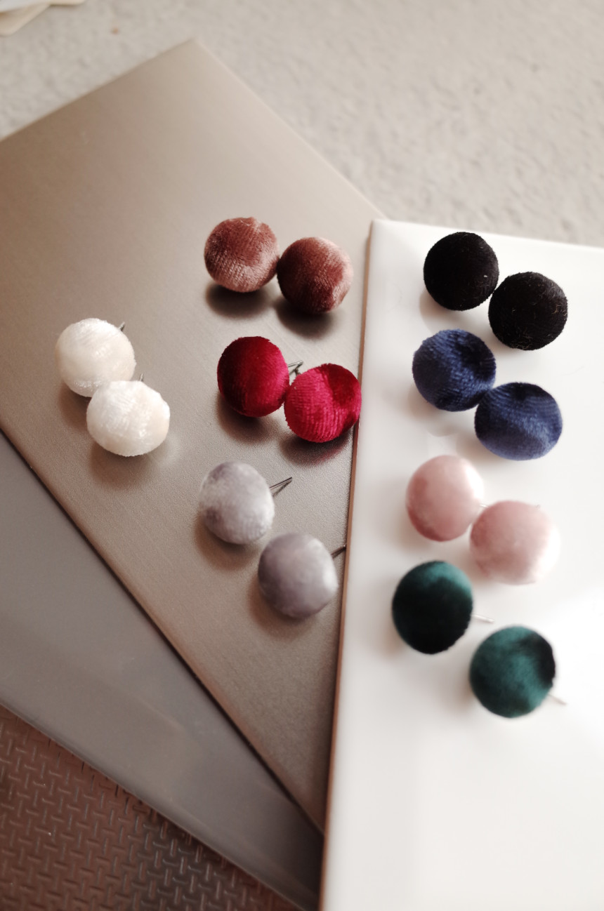 Dongle dongle soft velvet earrings Stylish unique 