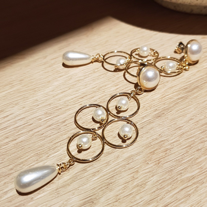 Queen Pearl Drop Earrings Classic Look Glam Sexy M