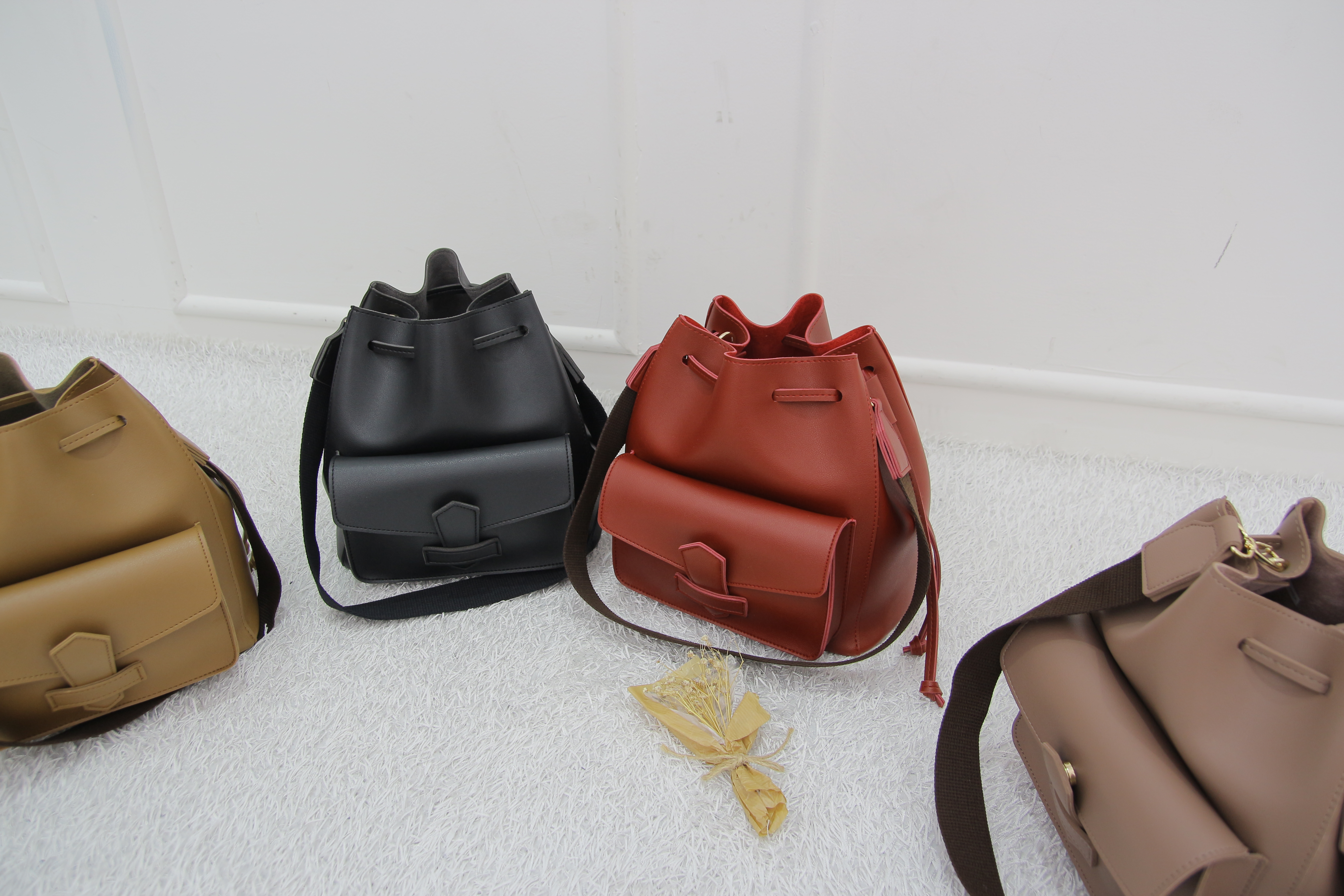 <b><p>Pocket mini bu shoulder bag 10 color 20 ladies</p></b><b><p>ポケットミニバケットバッグ10カラー20貸し出しバッグクロスバックデイリーバッグおすすめ</p></b><br /><br /><p align='center'>