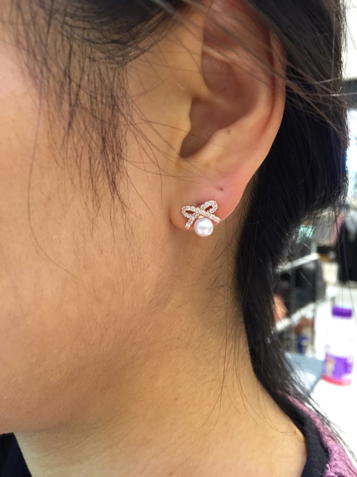 Eileen Lovely Pearl Earrings AJBE2395