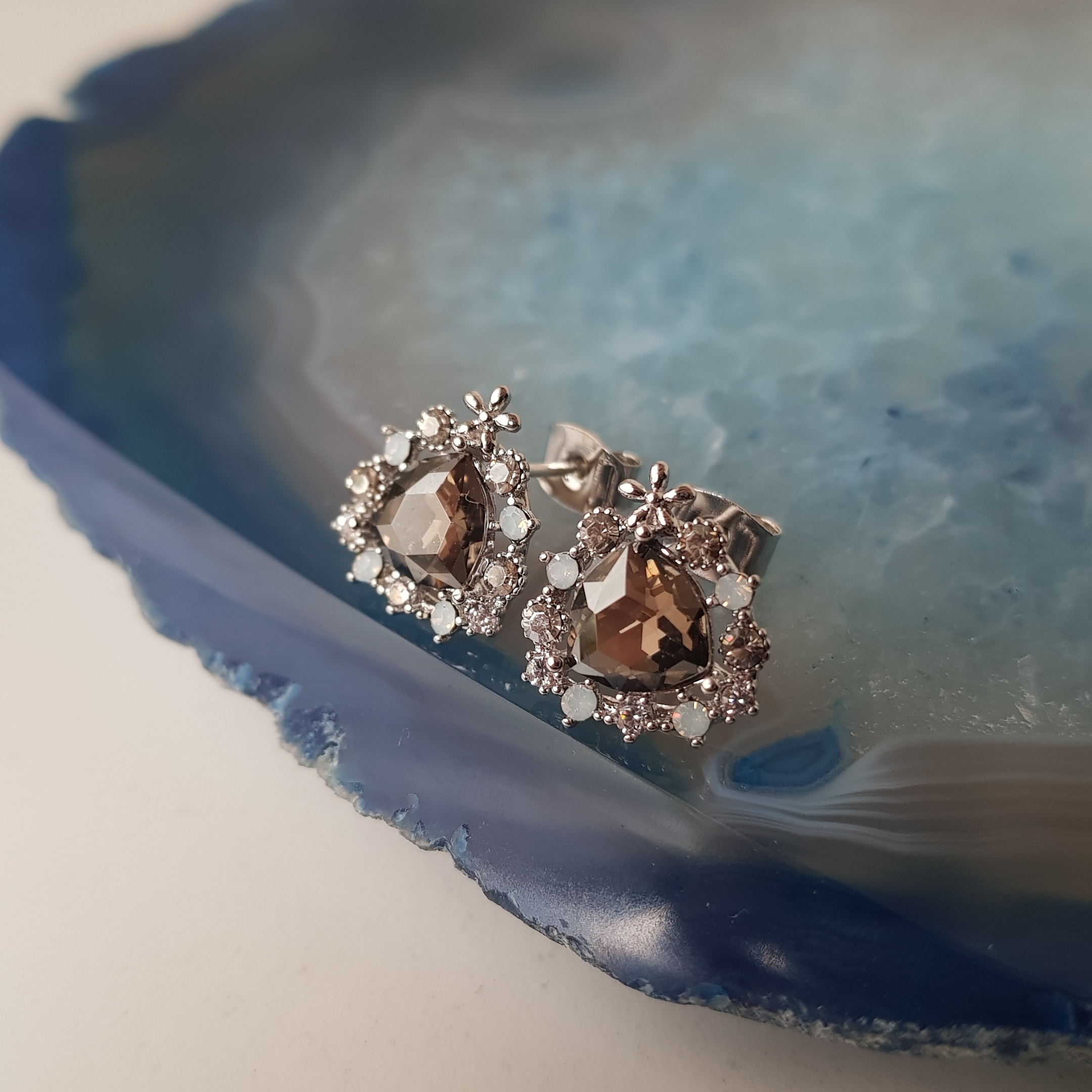 <b><p>The Cubic daily earring 3color Date ok A</p></b><b><p>チェアー キュービック デイリー イヤリング 3色 デートル ミニマルなル ラブコーディネ</p></b><br /><br /><p align='center'>