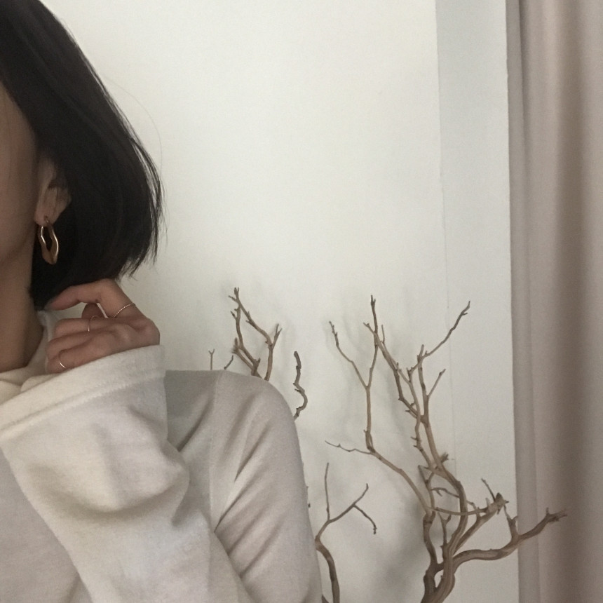 Bell wave earring Women in their 20s High quality 