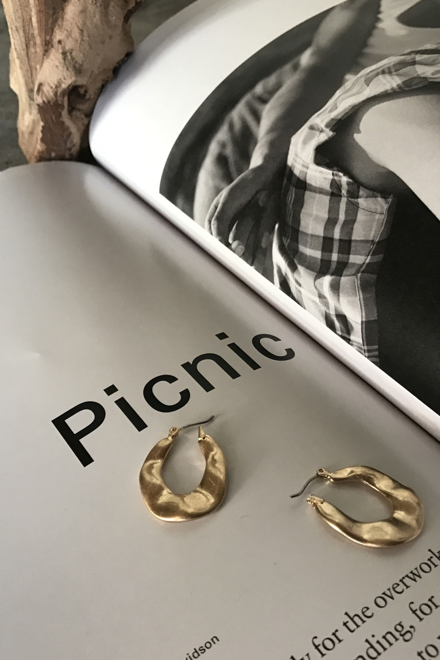 Bell wave earring Women in their 20s High quality 